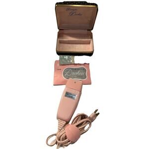 Vintage RetroRemington Duchess Model Pink Electric Shaver USA w Case 4.25” Works